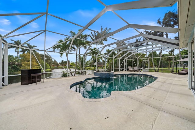 4 of 44 - 864 Whippoorwill Row, West Palm Beach, FL