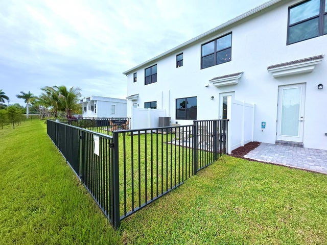 3 of 30 - 7638 Sw Lucy Lane #latitude 49-09, Stuart, FL