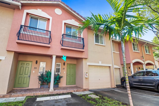 2 of 47 - 37 Se 3rd Avenue, Hallandale Beach, FL