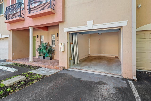 5 of 47 - 37 Se 3rd Avenue, Hallandale Beach, FL
