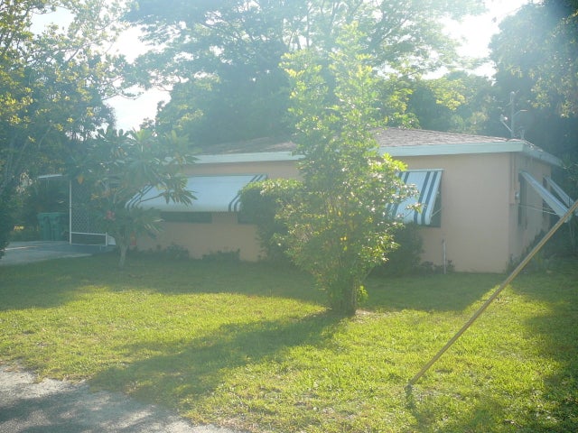 3 of 32 - 2101 S 33rd Street, Fort Pierce, FL