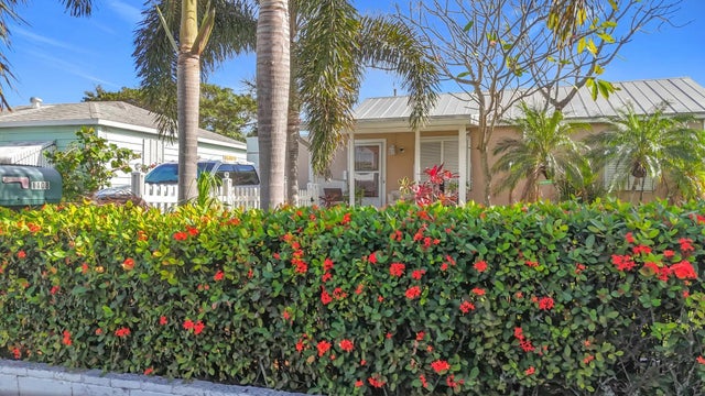 1 of 39 - 1101 N D Street, Lake Worth Beach, FL