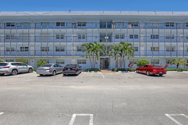 3 of 29 - 2006 S Federal Highway #205, Boynton Beach, FL