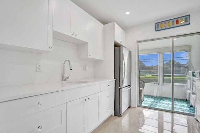4 of 68 - 32 Abbey Lane #205, Delray Beach, FL
