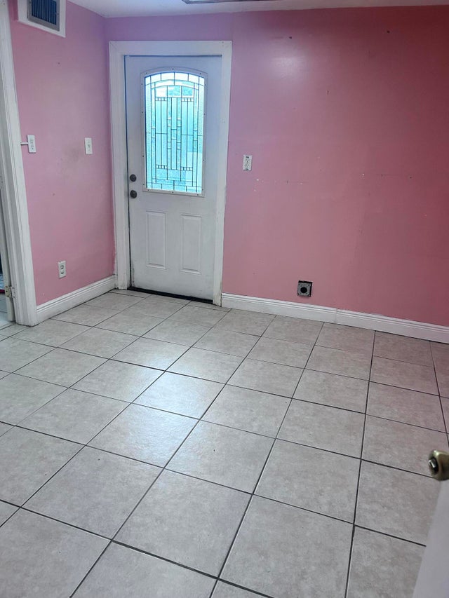 5 of 13 - 11573 Dahlia Drive, Royal Palm Beach, FL