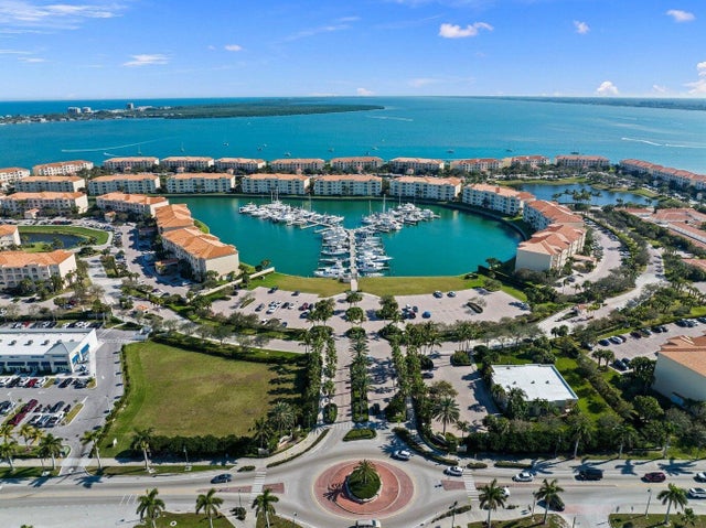 4 of 79 - 29 Harbour Isle Drive #203, Fort Pierce, FL