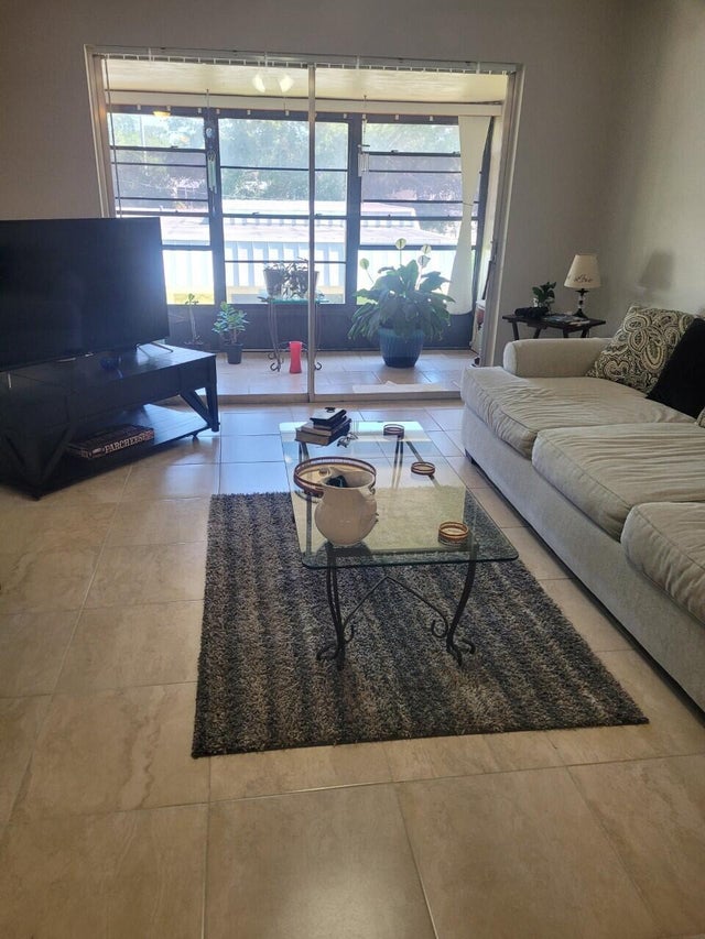 1 of 11 - 2302 Sunrise Boulevard #201, Fort Pierce, FL