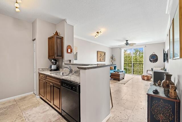 3 of 32 - 580 S Sapodilla Avenue #304, West Palm Beach, FL