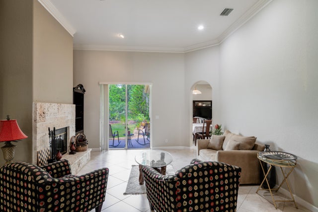 4 of 31 - 3968 W Hamilton, West Palm Beach, FL