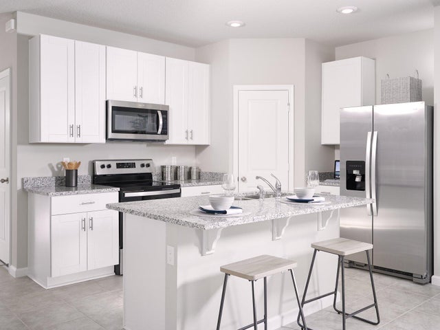 1 of 7 - 565 Salisbury Circle, Fort Pierce, FL
