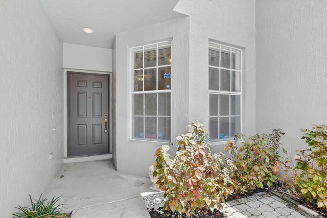 2 of 39 - 10221 Via Hibiscus #3, Boca Raton, FL