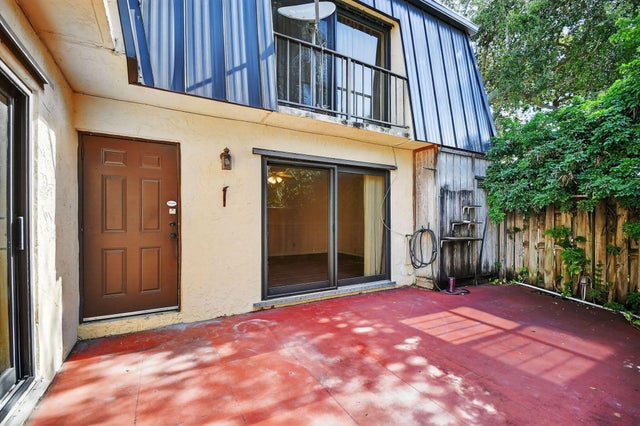 5 of 32 - 2494 Waterside Drive #4c, Lake Worth, FL