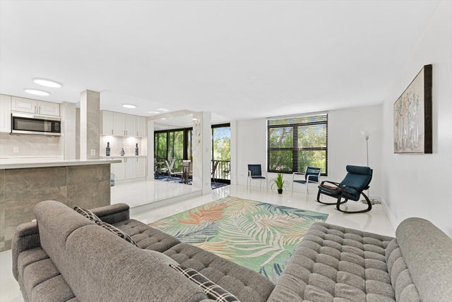 5 of 17 - 3730 Inverrary Drive #2l, Lauderhill, FL