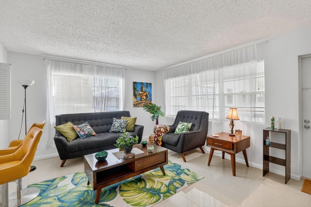4 of 75 - 425 Durham N, Deerfield Beach, FL