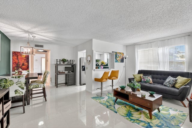 5 of 75 - 425 Durham N, Deerfield Beach, FL