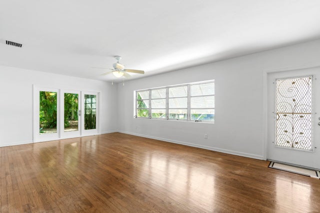3 of 18 - 90 17th Avenue S, Lake Worth Beach, FL