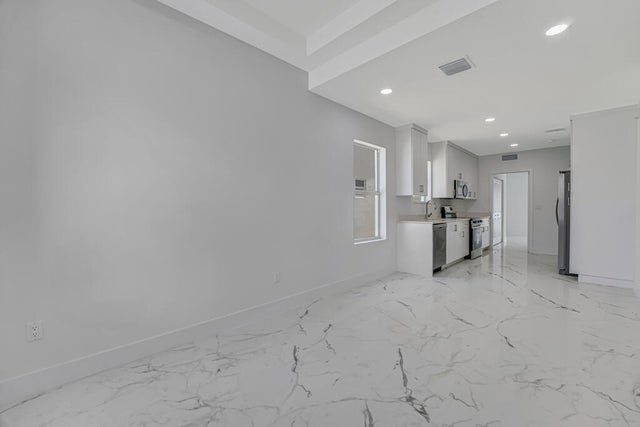 5 of 48 - 410 Nw 13th Avenue, Boynton Beach, FL