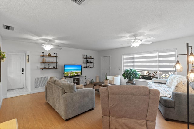 4 of 55 - 1120 Nw 49th Court, Deerfield Beach, FL