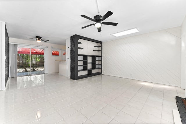 5 of 18 - 713 Ne 17th Terrace, Fort Lauderdale, FL