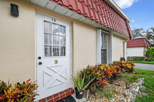 3 of 26 - 522 Franconia Circle #a, Lake Worth, FL