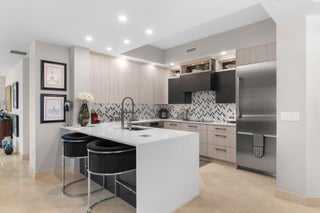 Photo of Listing #RX-11113050