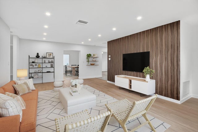 5 of 44 - 513 Sw 18th Street, Boynton Beach, FL