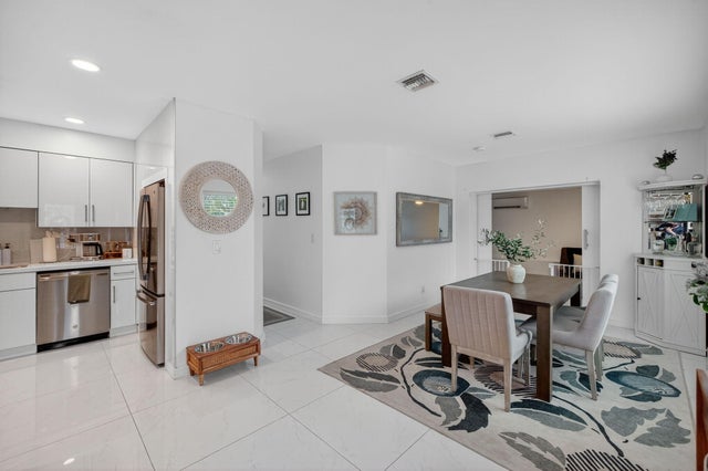 3 of 50 - 1708 Ne 16th Terrace, Fort Lauderdale, FL