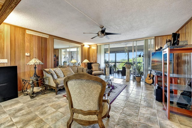 4 of 56 - 3910 Inverrary Boulevard #601-b, Lauderhill, FL