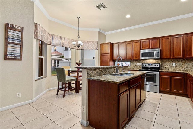 5 of 28 - 1078 Grove Park Circle, Boynton Beach, FL
