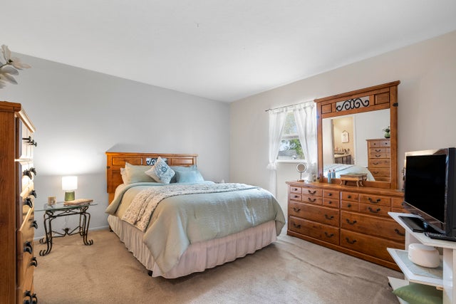 5 of 28 - 349 Ne Jonquil Street, Port Saint Lucie, FL