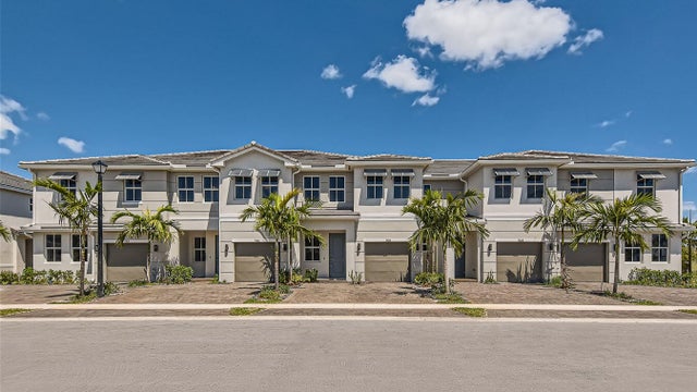 1 of 2 - 17156 Sw 2nd Circle, Pembroke Pines, FL