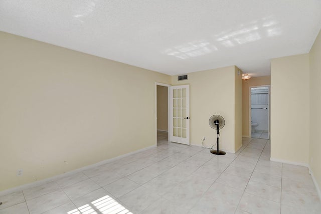 4 of 48 - 3090 Nw 46th Avenue #105c, Lauderdale Lakes, FL