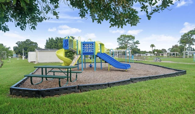 5 of 33 - 1455 90th Avenue #266, Vero Beach, FL
