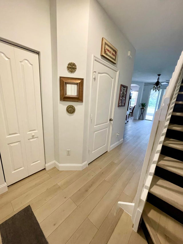 4 of 37 - 369 River Bluff Lane, Royal Palm Beach, FL