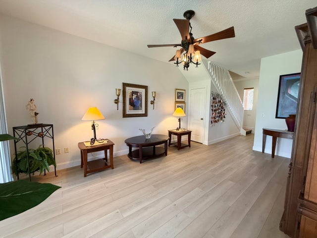 5 of 37 - 369 River Bluff Lane, Royal Palm Beach, FL