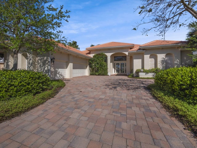 1 of 44 - 66 St James Drive, Palm Beach Gardens, FL