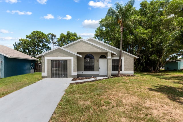 1 of 39 - 5629 Se Collins Avenue, Stuart, FL