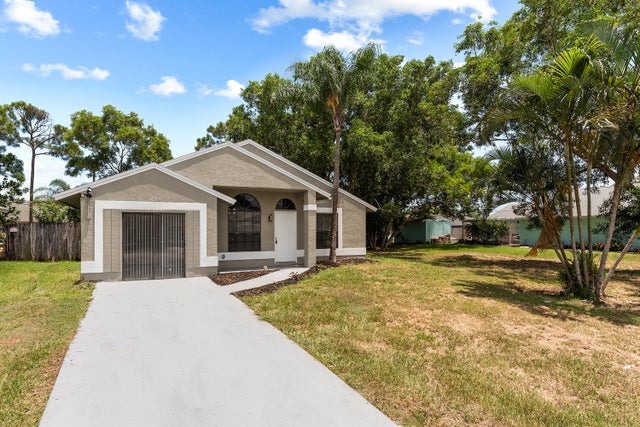 2 of 39 - 5629 Se Collins Avenue, Stuart, FL