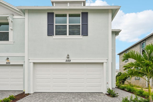 1 of 31 - 569 Salisbury Circle, Fort Pierce, FL