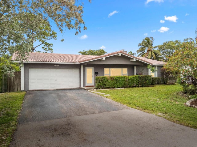 2 of 31 - 7503 Nw 42 Street, Coral Springs, FL