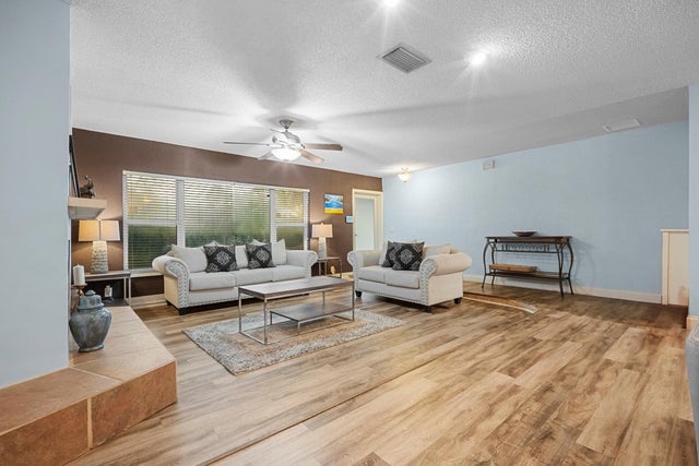 4 of 31 - 7503 Nw 42 Street, Coral Springs, FL