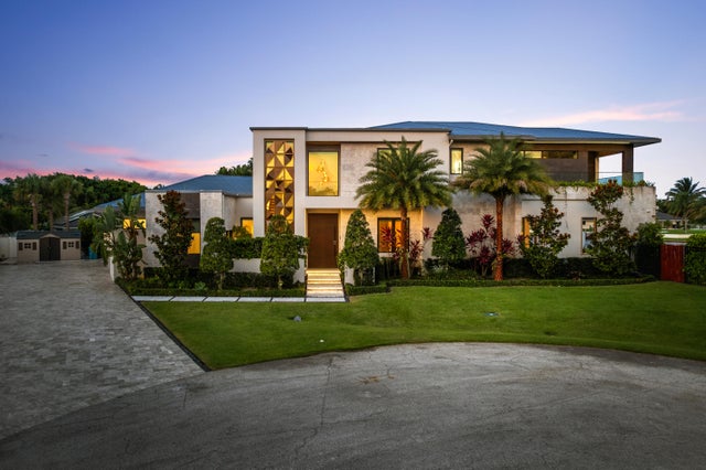 907 Sw 37th Court, Boynton Beach