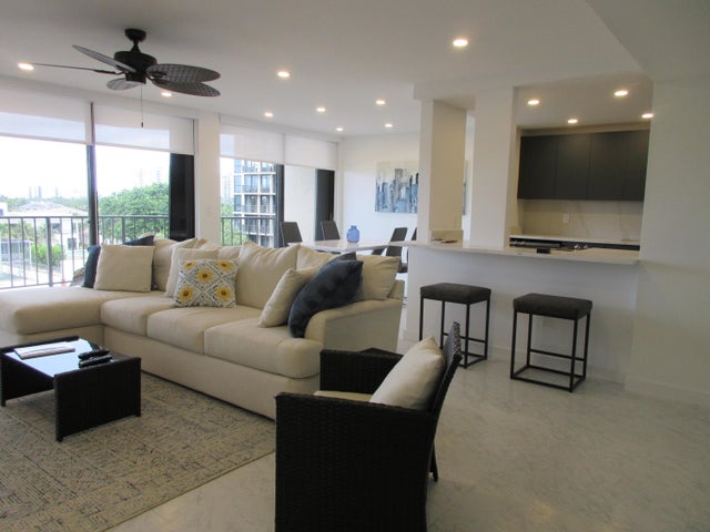 1 of 24 - 859 Jeffery Street #504, Boca Raton, FL