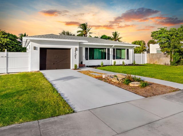 4 of 37 - 121 Bayberry Drive, Lake Park, FL