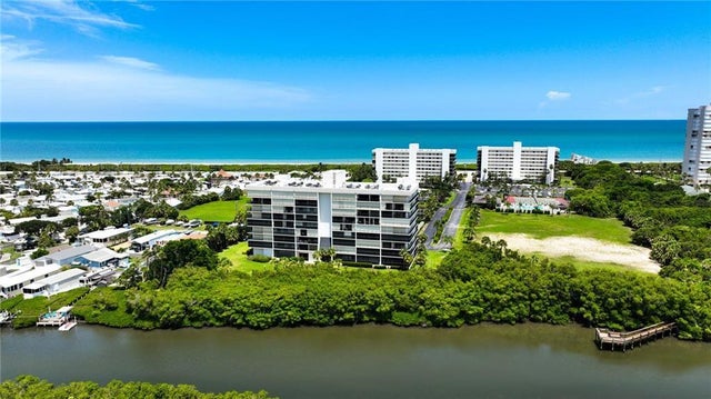 2 of 36 - 5059 N Highway A1a #902, Hutchinson Island, FL