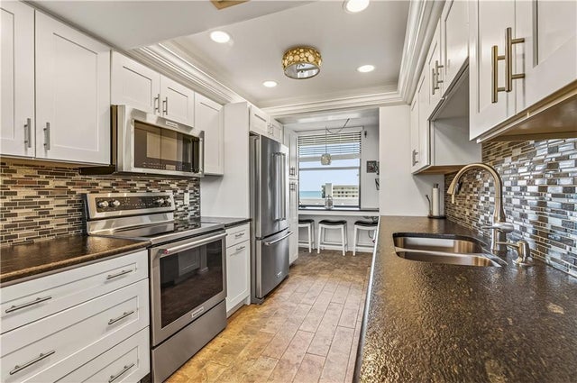 3 of 36 - 5059 N Highway A1a #902, Hutchinson Island, FL