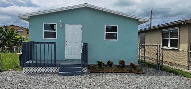 1 of 28 - 540 Sw 9th Street, Belle Glade, FL