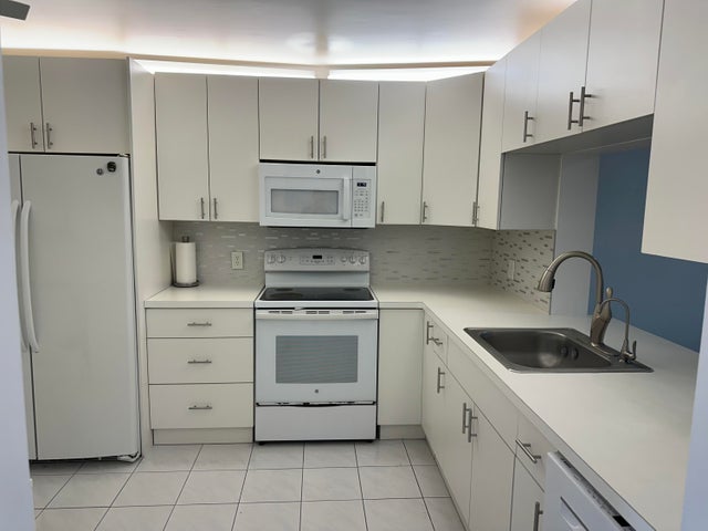 3 of 16 - 901 Sw 128th Terrace #113a, Pembroke Pines, FL