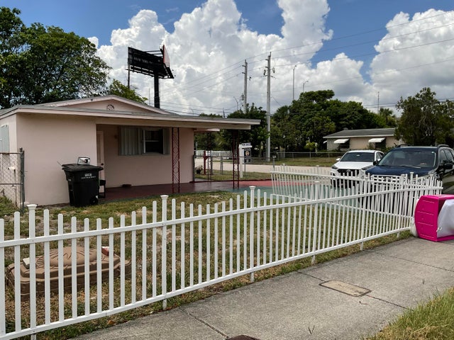 2 of 59 - 2100 Mercer Avenue, West Palm Beach, FL