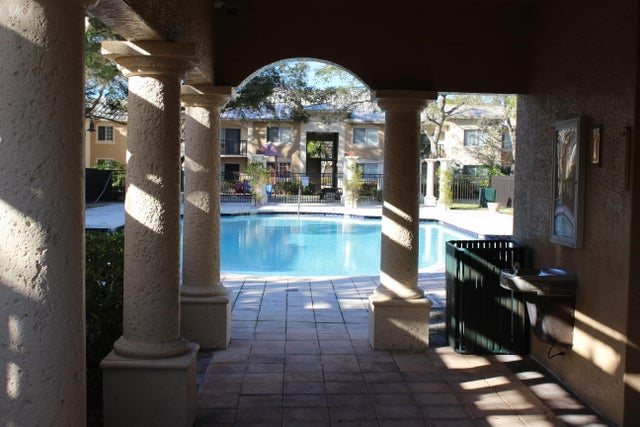 3 of 32 - 1700 Crestwood Ct S #1715, Royal Palm Beach, FL